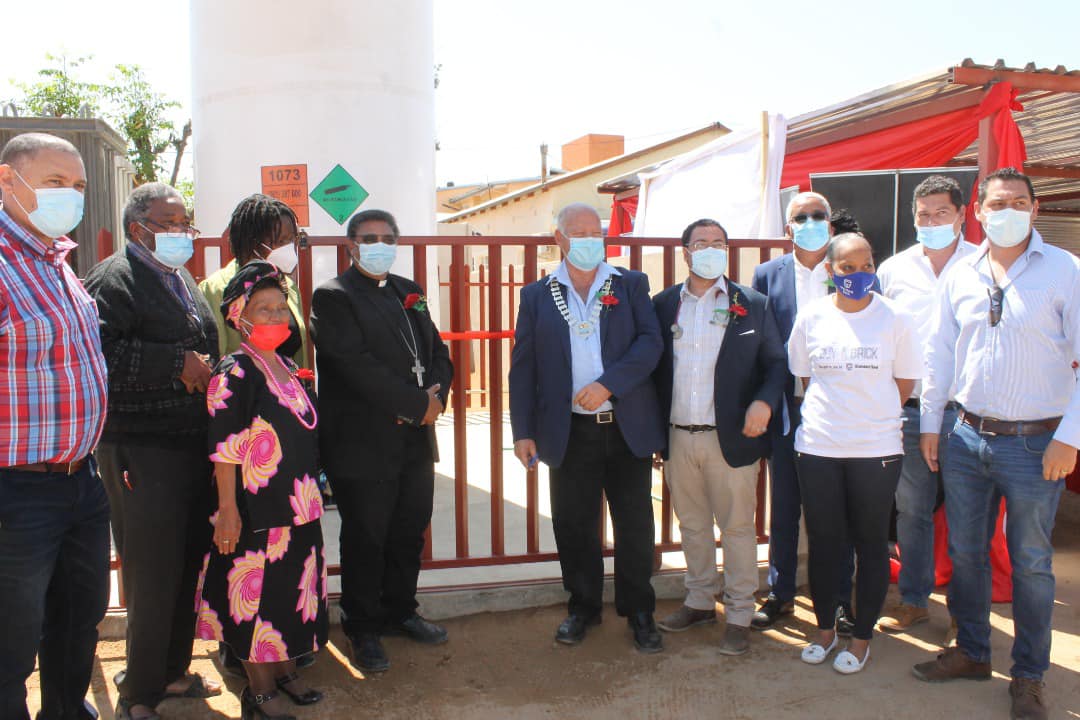 Oxygen tank handover at St Mary's Hospital Rehoboth