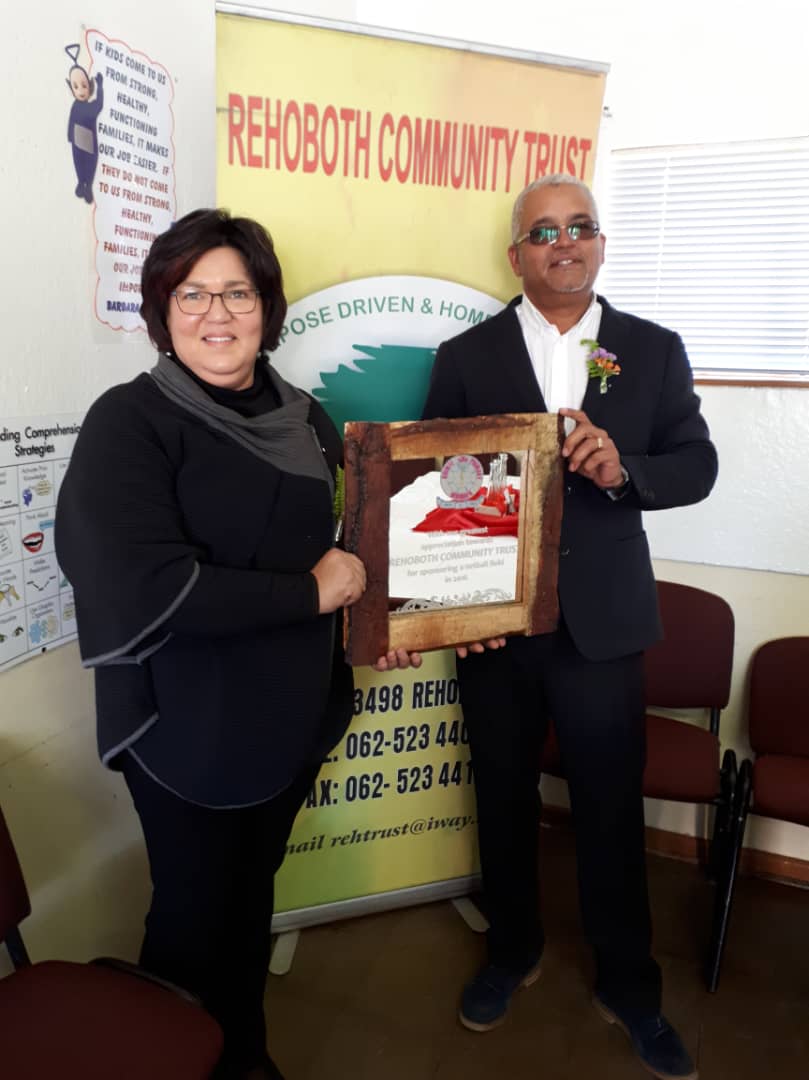Ruimte Primary School netball field - learners